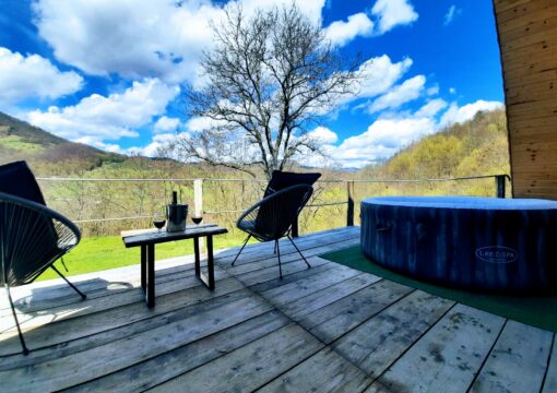 Căsuța dintre nuci